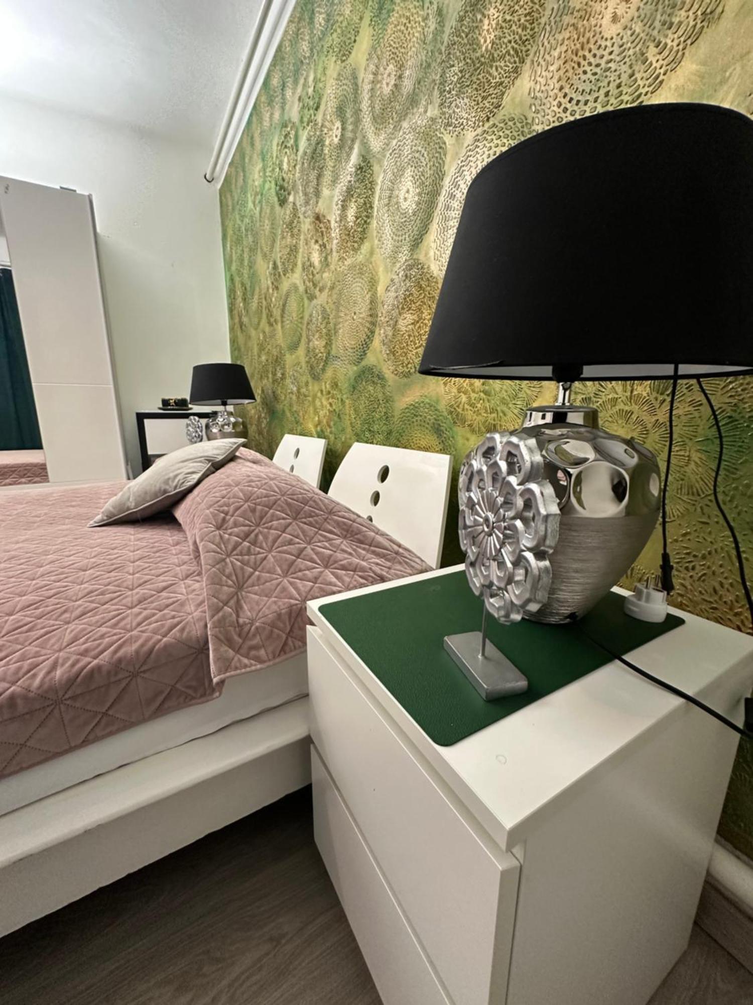 Airport17 B&B Vecses Luaran gambar